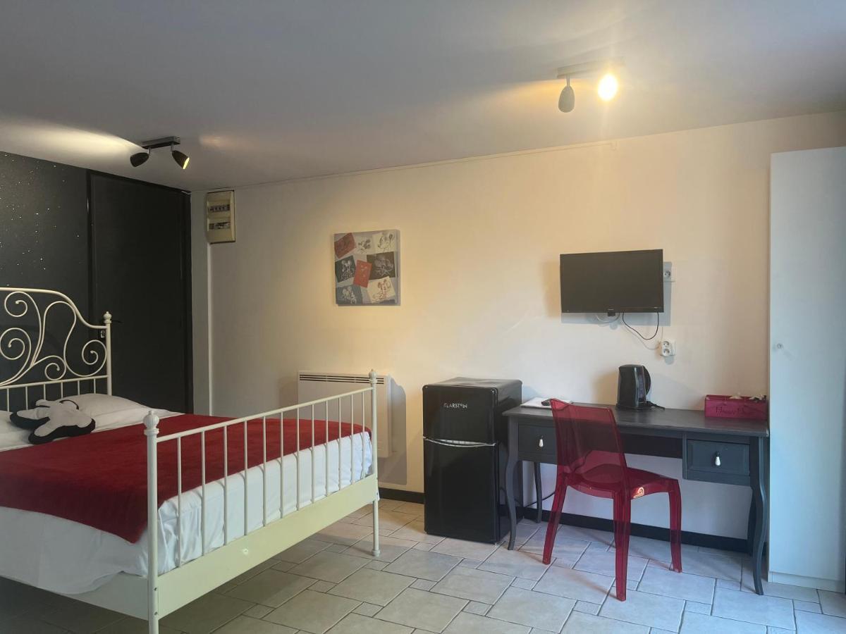 Chambres D'Hotes Poirier Bazin Montry Zewnętrze zdjęcie