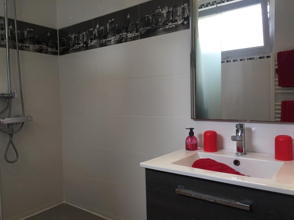 Chambres D'Hotes Poirier Bazin Montry Zewnętrze zdjęcie