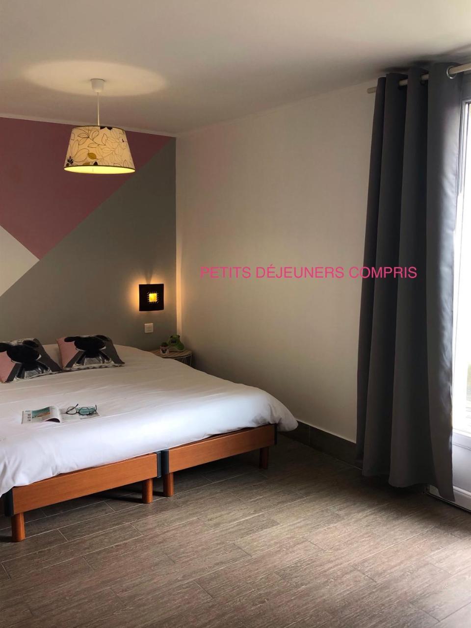 Chambres D'Hotes Poirier Bazin Montry Zewnętrze zdjęcie